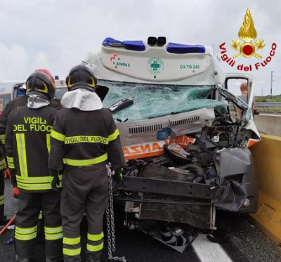 vigili a4 incidente