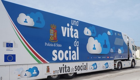 Al via la 7 edizione di “Una Vita da Social” la campagna educativa itinerante sui temi dei social network e del Cyberbullismo