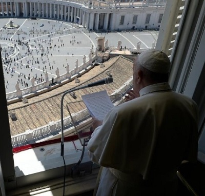 Papa in piazza S.Pietro