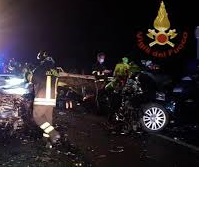 Cronaca nazionale/ Tragico incidente, muoiono due ragazze