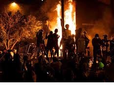 USA/ ‘Caso’ Floyd, coprifuoco a Washington