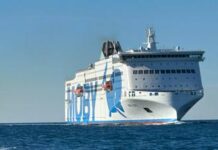 Al porto di Livorno la Moby Legacy gemella del traghetto più grande del mondo, Moby Fantasy