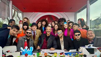 Fiorello sull’incontro Meloni-Biden: “Lui le ha dato un bacio… ma ce stava a prova?”