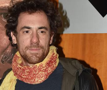 Compensi troppo bassi, attori e doppiatori portano Netflix in tribunale