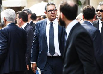 Corruzione, per Toti interrogatorio in caserma della Finanza: confronto con pm in corso